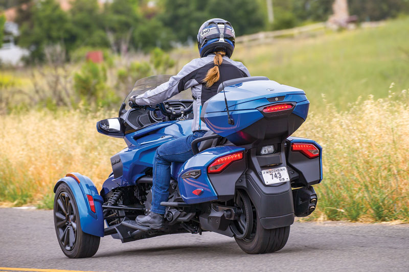 2016 Can-Am Spyder Review