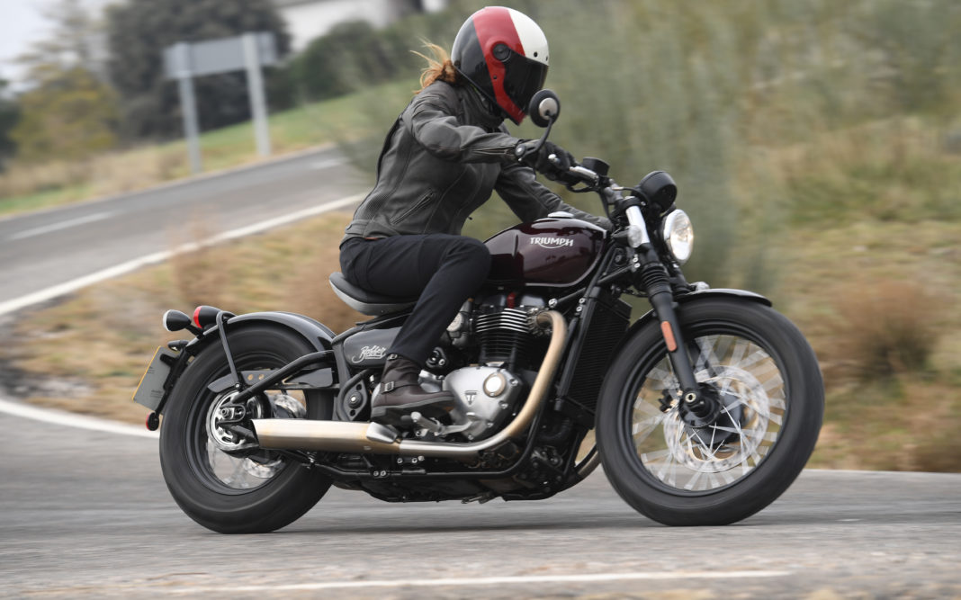 triumph bobber 2019