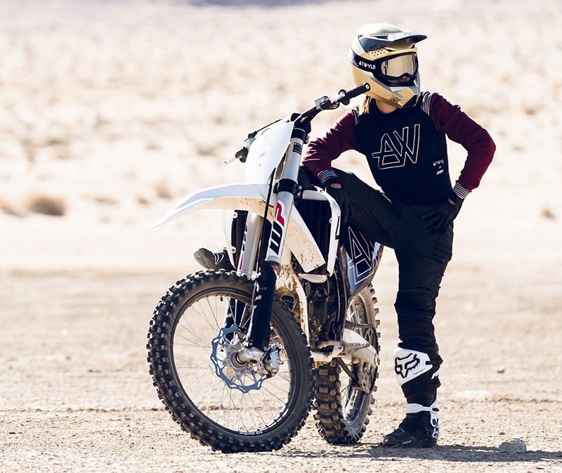 Atwyld X Lab apparel: helmet, goggles, jersey, pants and gloves. Boots by Fox Racing.