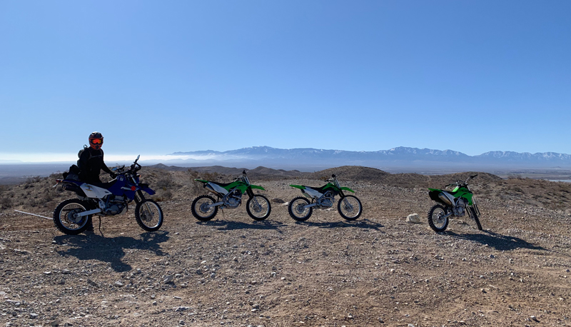 dirt bikes in desert